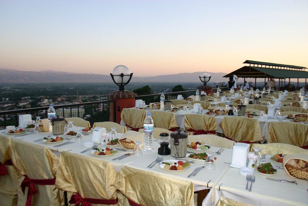 NYSA HOTEL 21/50