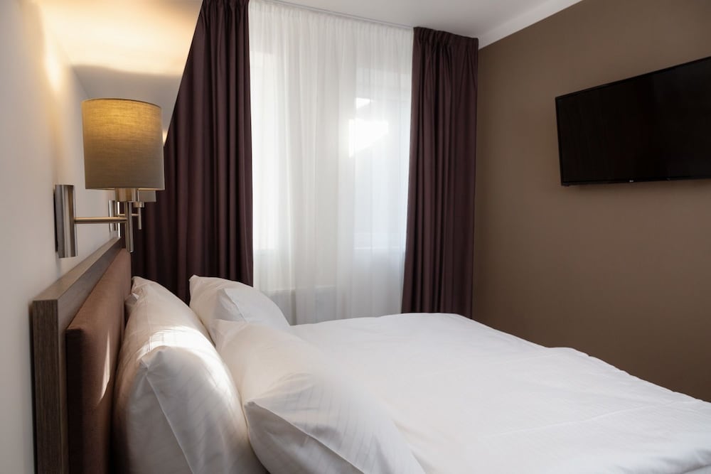 Sky Hotel Prague 17/28