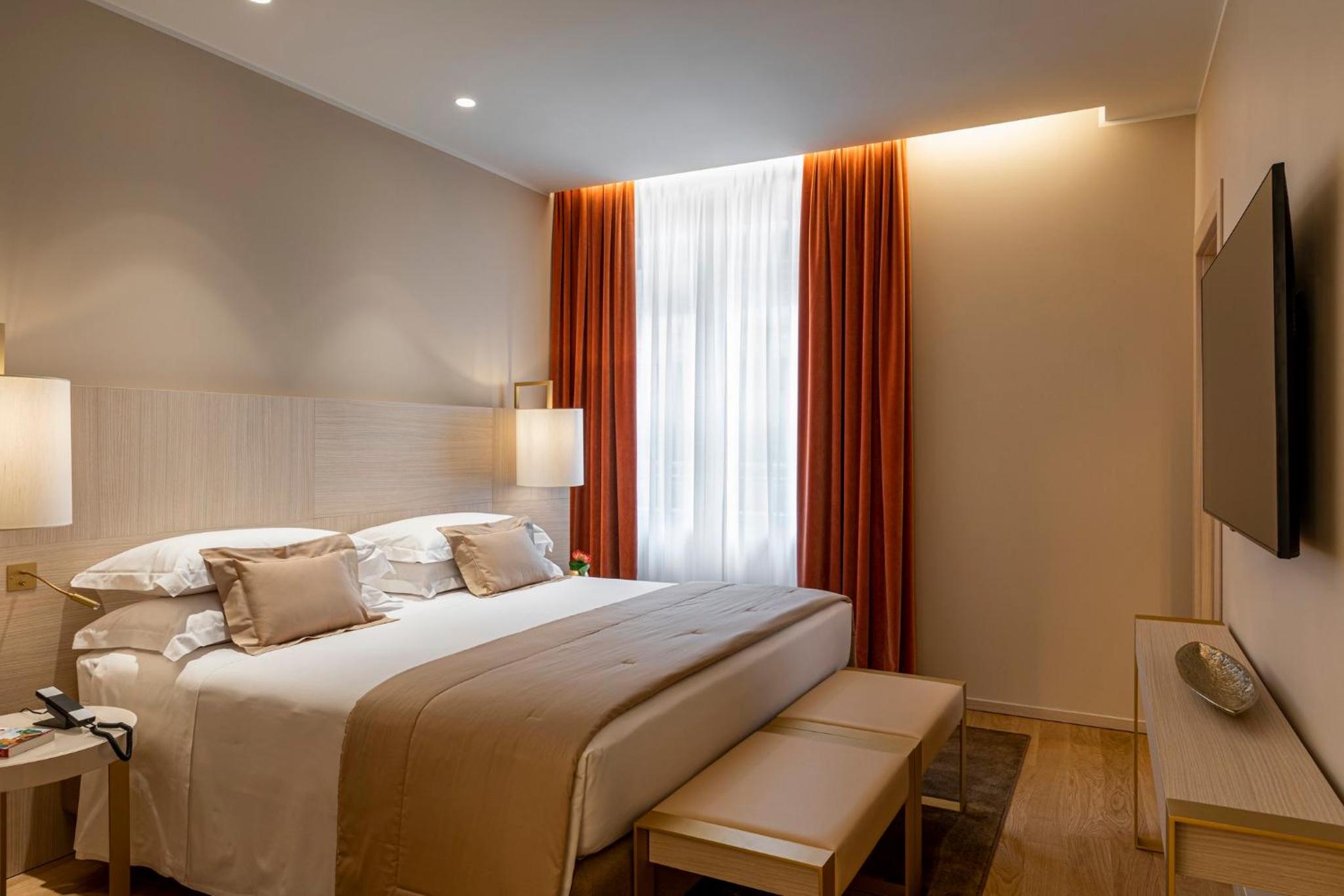 2 Bedrooms, Deluxe, Apartment, 2 Queen Beds, Duomo View, Sofa