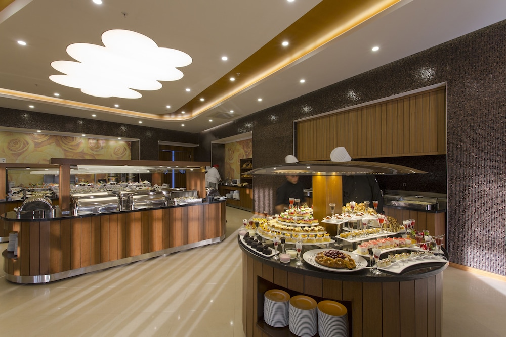 Michell Hotel - Adult Only 40/50