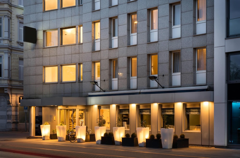 elaya hotel hannover city, Trademark by Wyndham 1/37