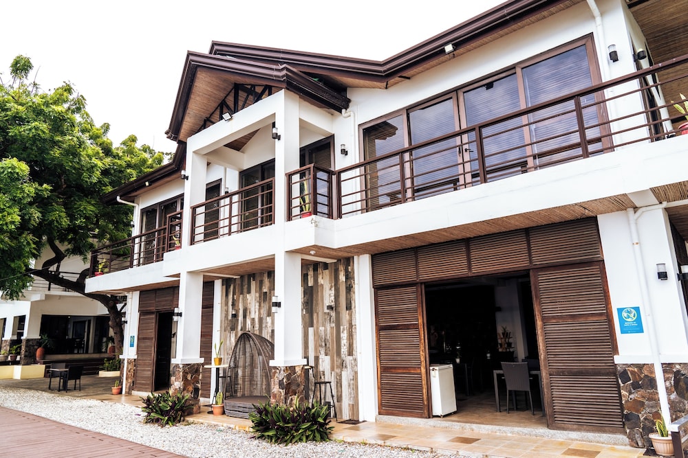 Altamare Dive and Leisure Resort Anilao in Mabini (Calabarzon)