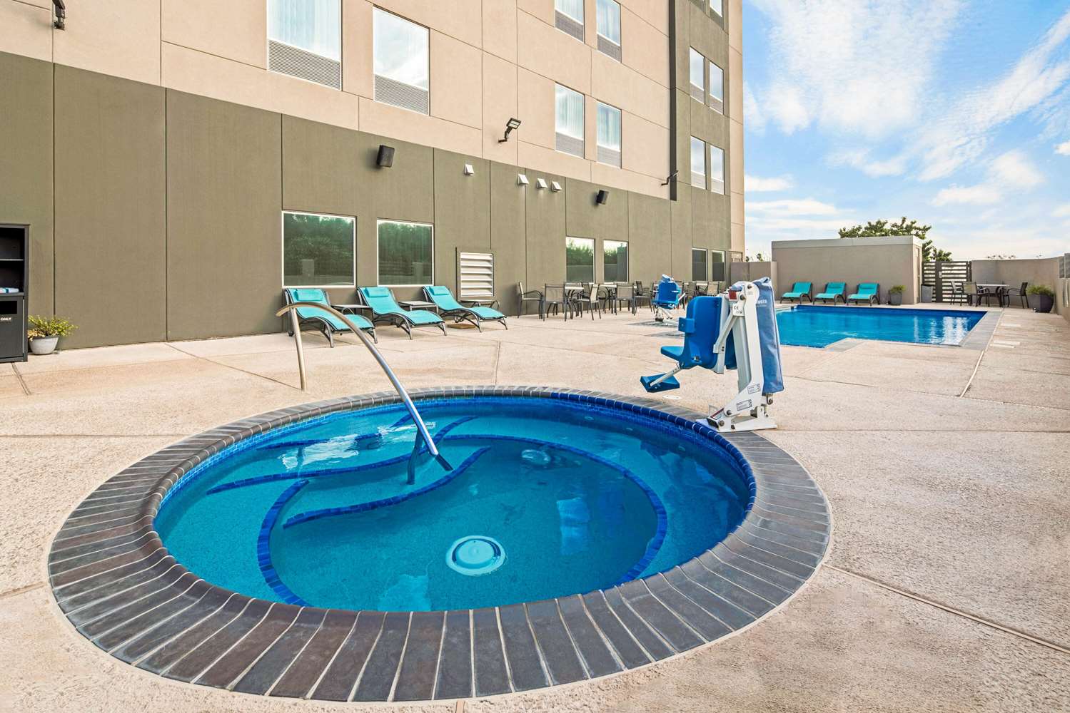 La Quinta Inn Suites By Wyndham Mcallen La Plaza Mall 57/62