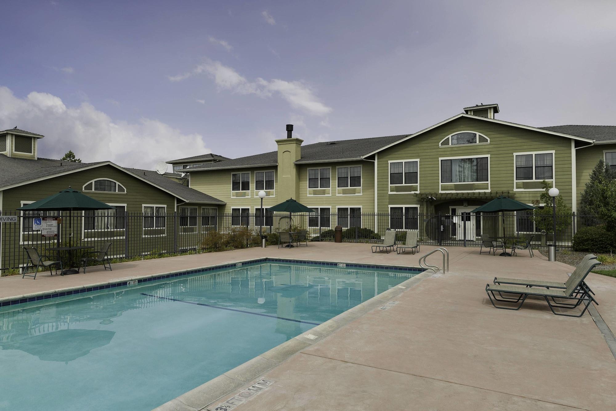 Fairfield Inn And Suites Santa Rosa Sebastopol in SEBASTOPOL - CA