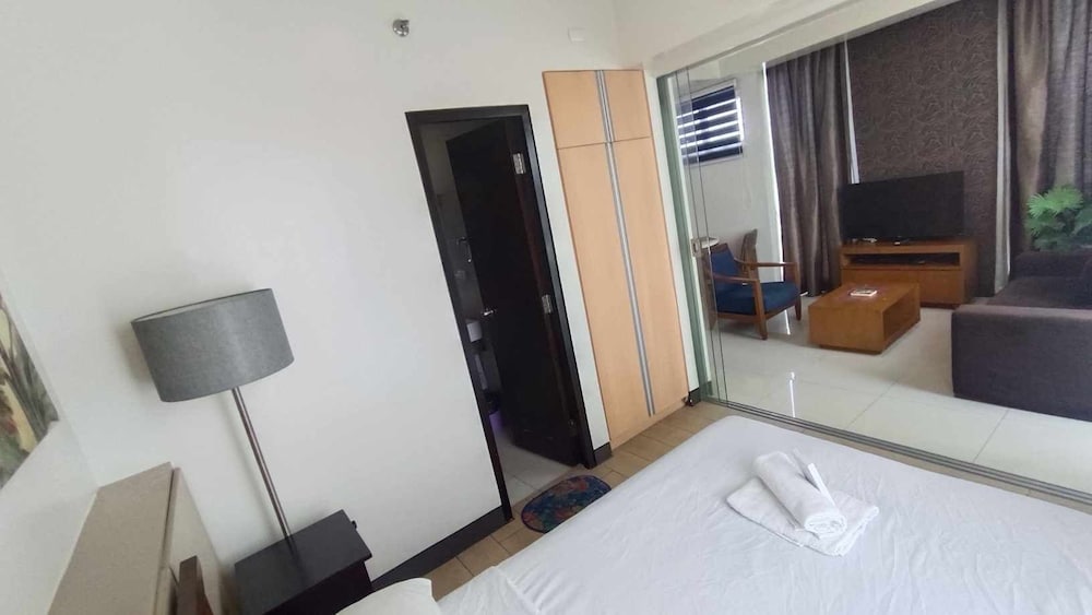 CSuites at 8 Newtown Residences 27/50