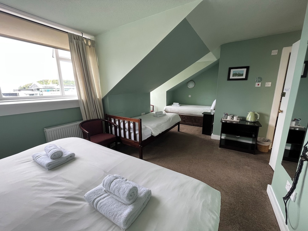 Family, Double and Twin Beds