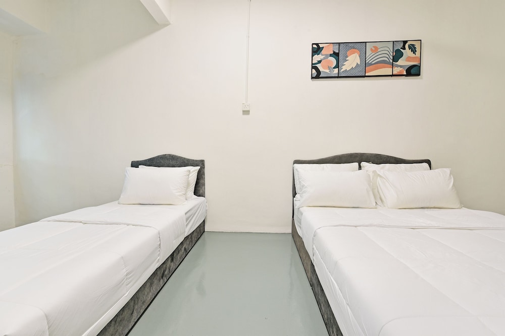 Hotel O S Homestay 14/29