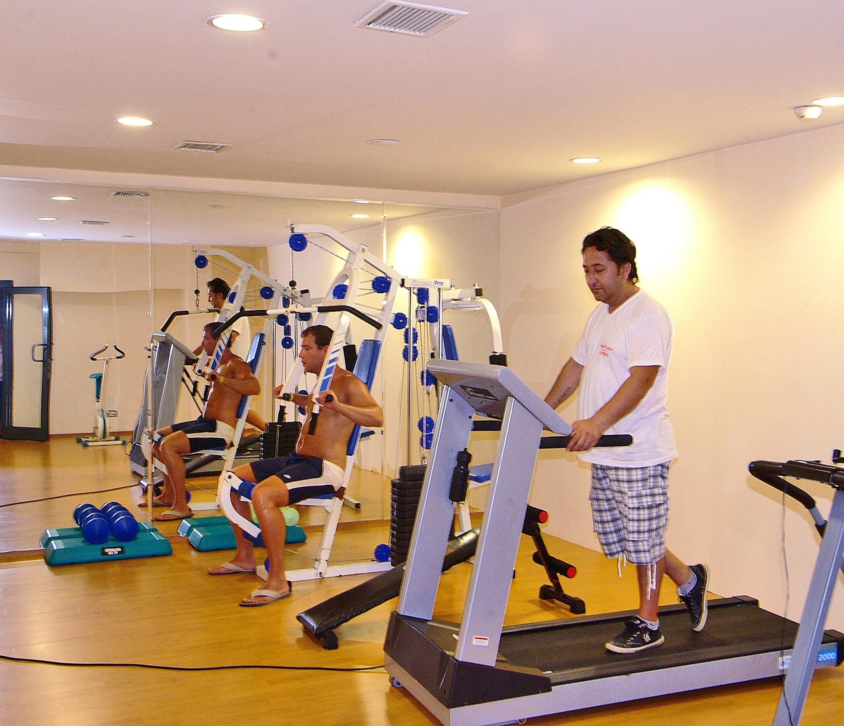 Club Aqua Plaza Hotel 25/50
