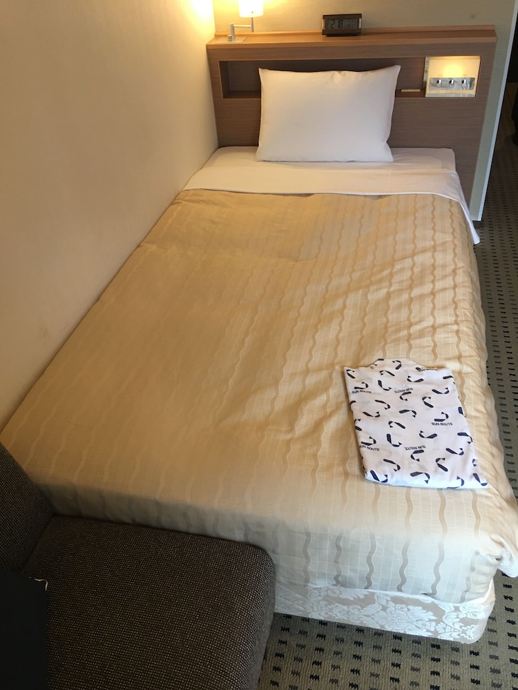 Cypresss Hotel Nagoya - Eki Mae 45/62