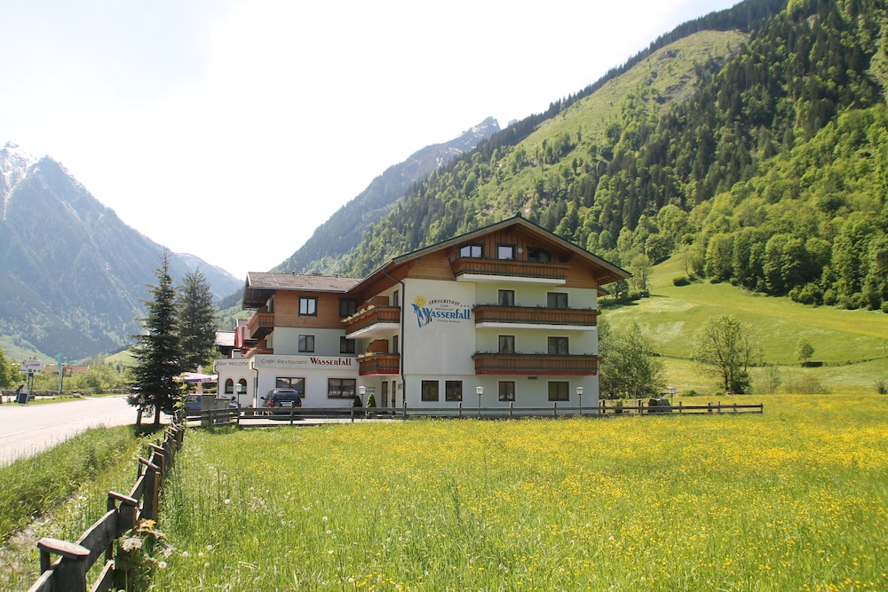 Landgasthof Wasserfall - Fusch An Der Grossglocknerstrasse 43/50