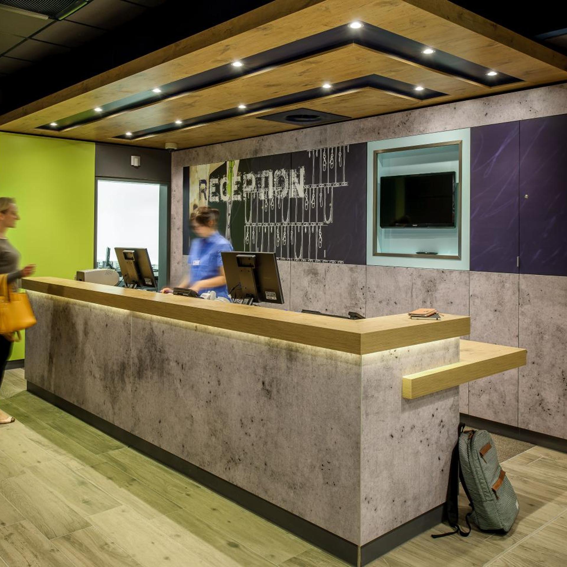 Ibis Budget Salzburg Airport - Self-Check-In 5/29