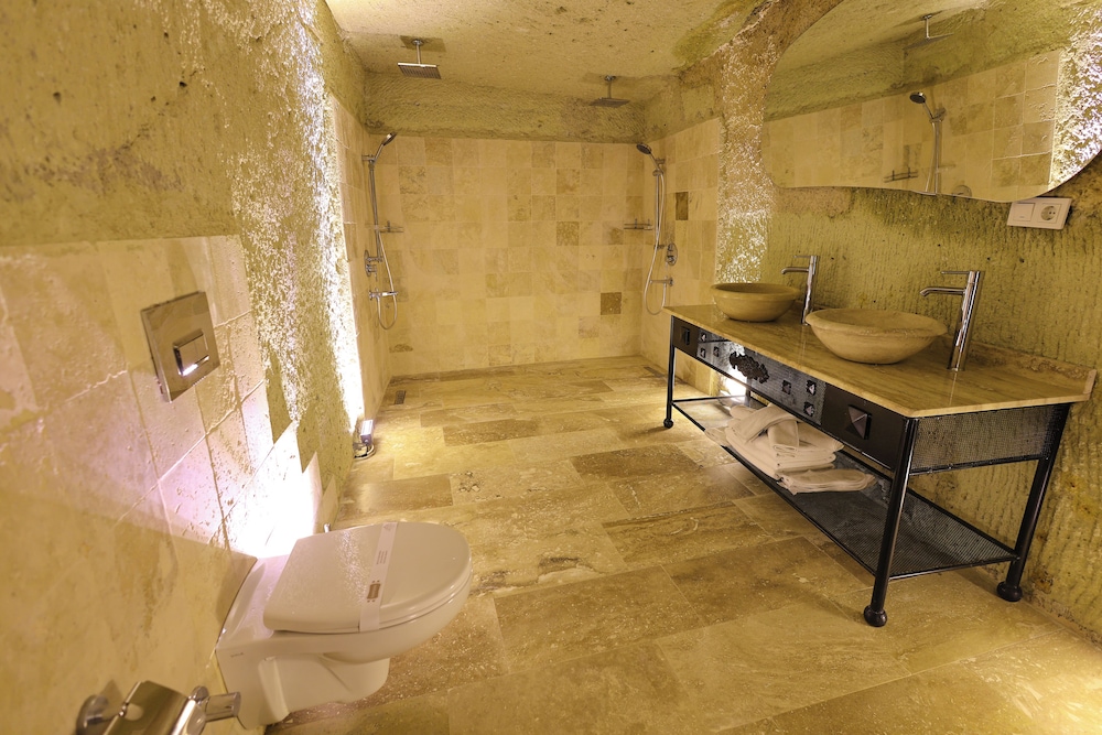 Cave, Deluxe, Double Bed، Ortahisar Cave Hotel 5/6