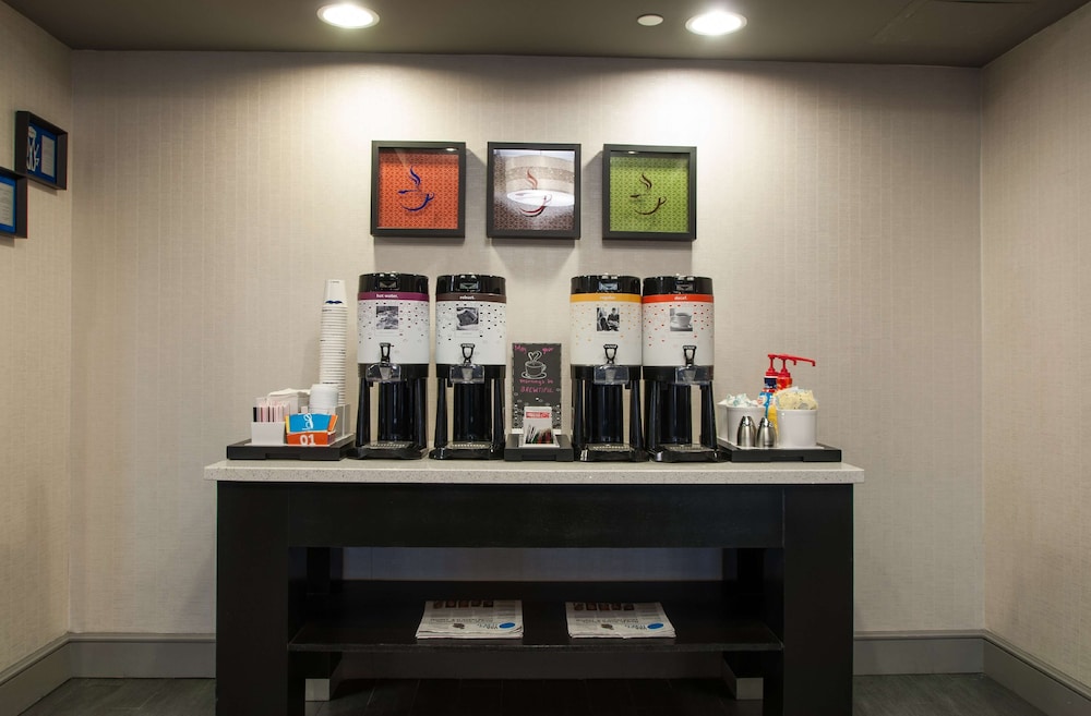 Hampton Inn Stafford/Quantico & Conference Center, Va 26/48