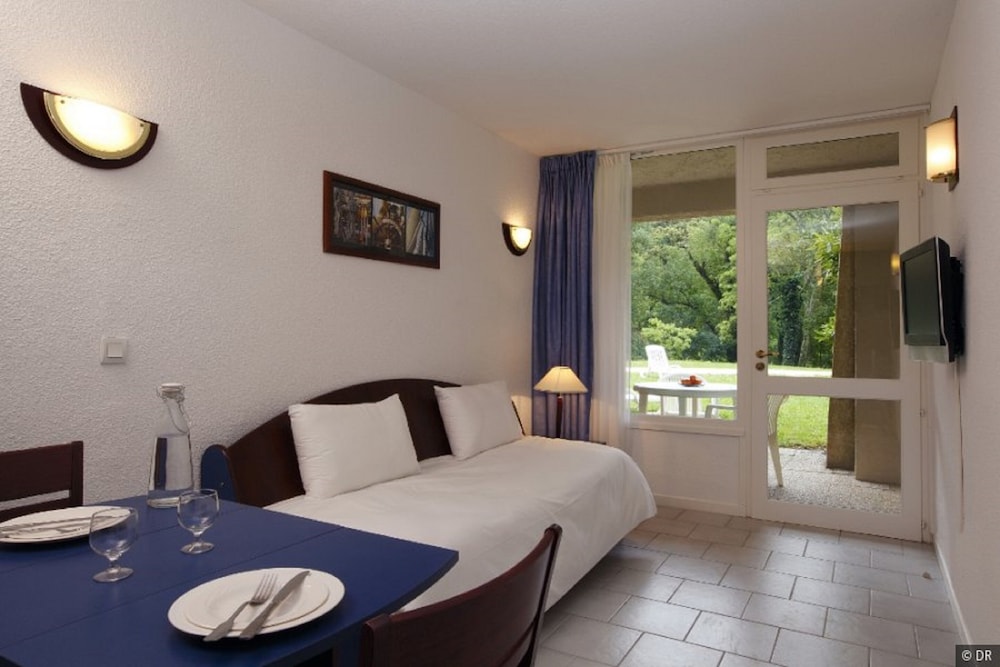 Vacanceole - Le Domaine de Chames 16/45