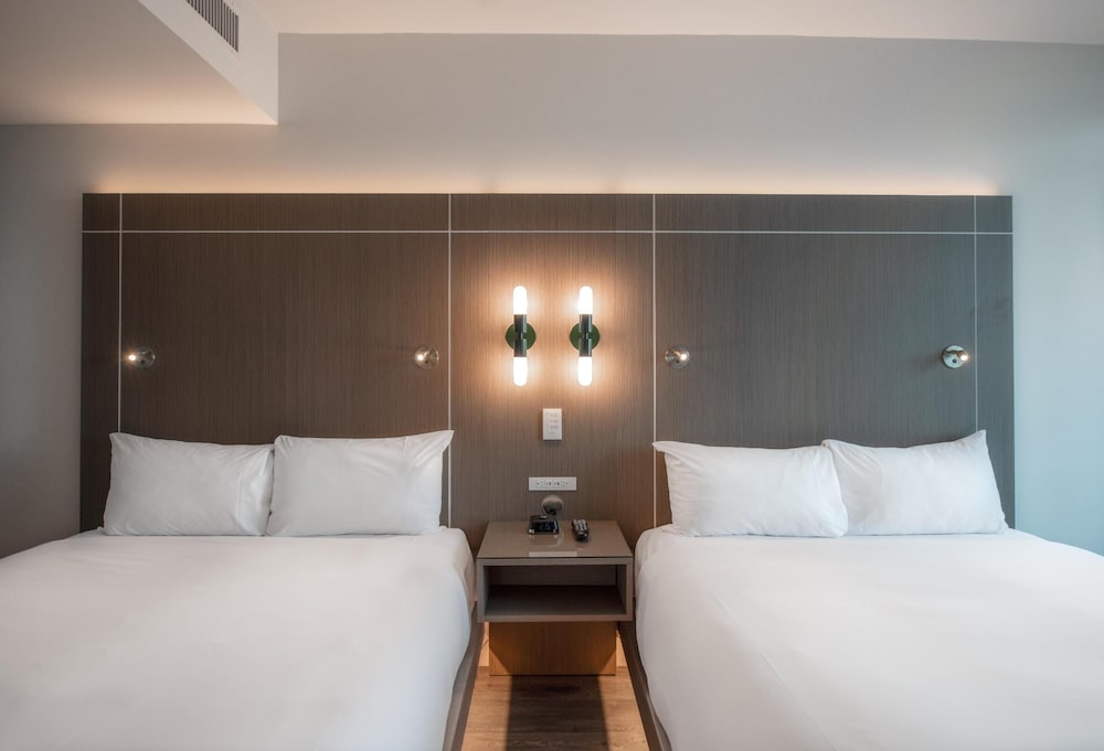 Room, 2 Queen Beds