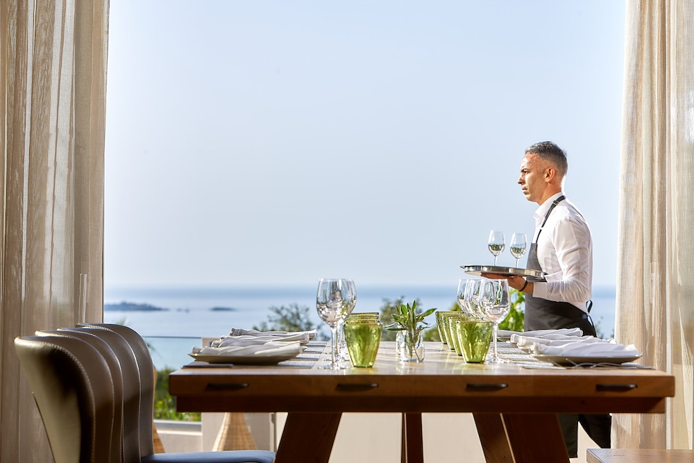Grace Villas Collection Adult Only 18 + 20/149