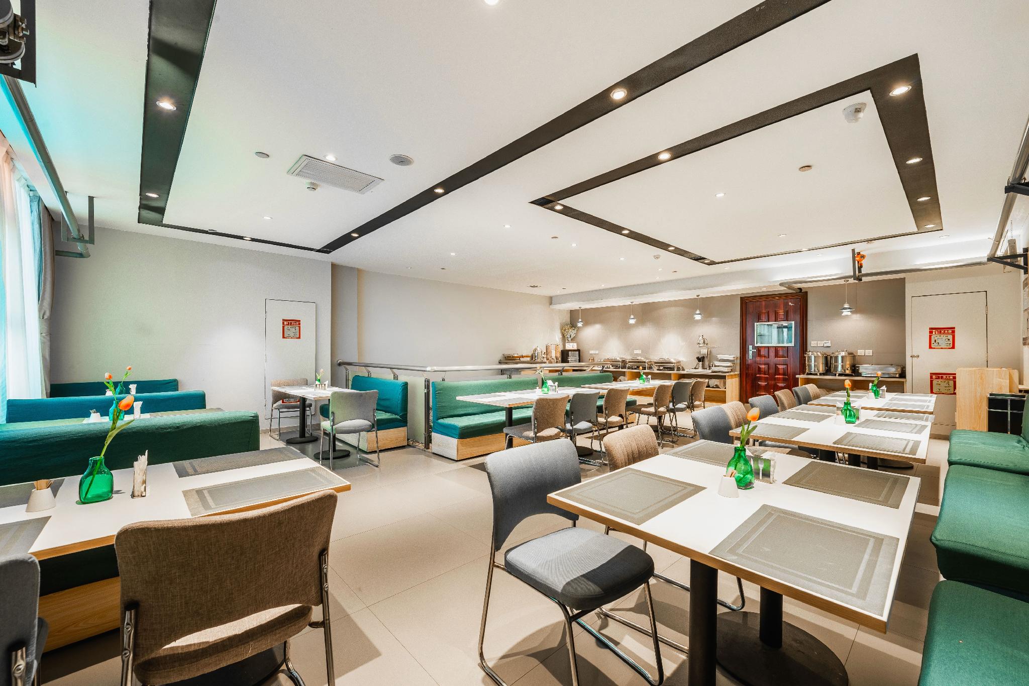 Home Inn Selected (Xi'an Mixc Sanqiao subway station) 32/38