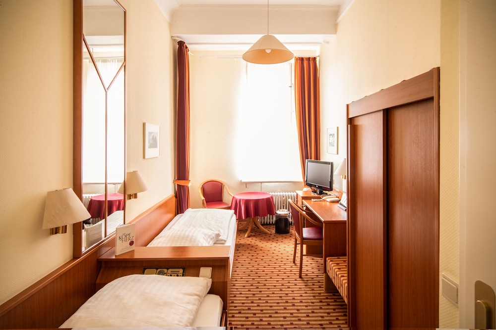 Hotel Schöneberg 17/40