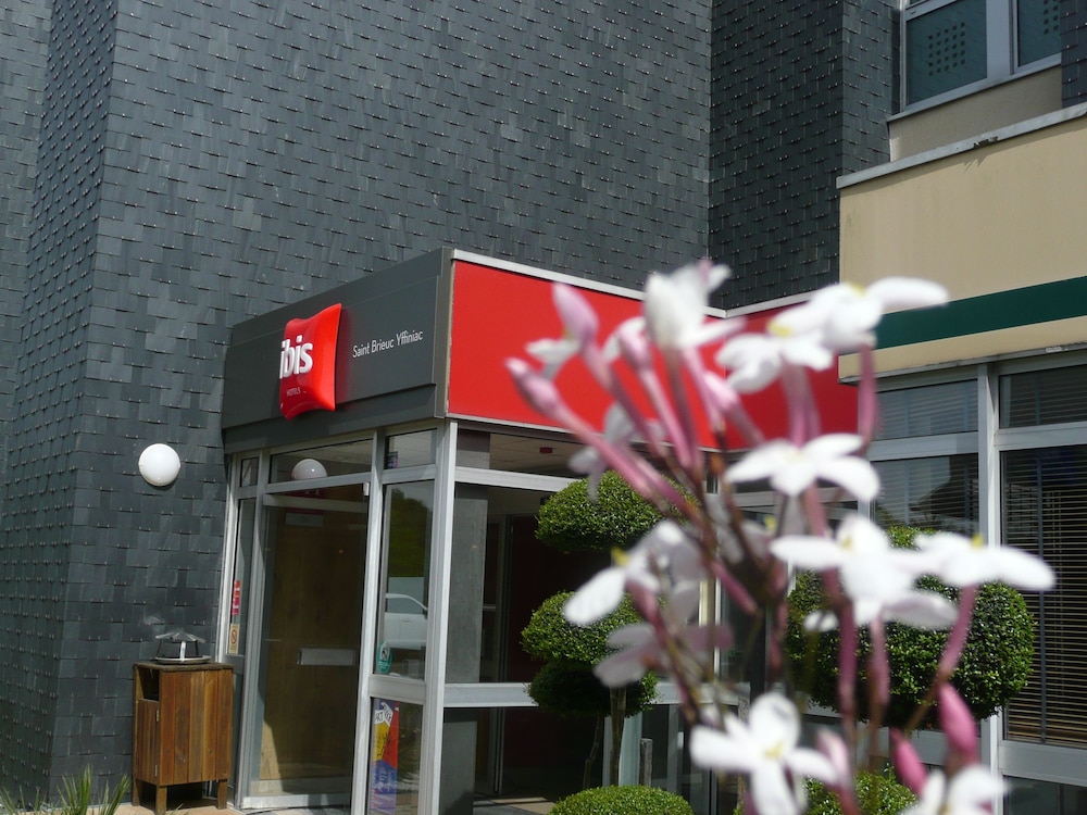 Ibis Saint Brieuc Yffiniac 6/68