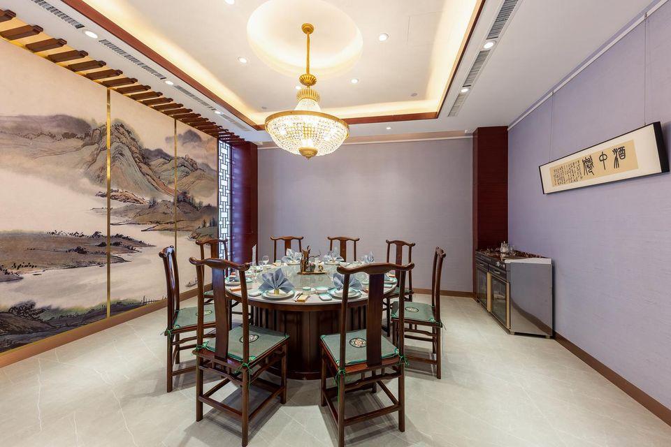 Rezen Hotel (Linyi News Building) 23/25