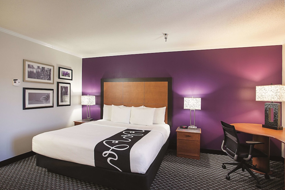 La Quinta Inn & Suites by Wyndham Baton Rouge Siegen Lane 16/55