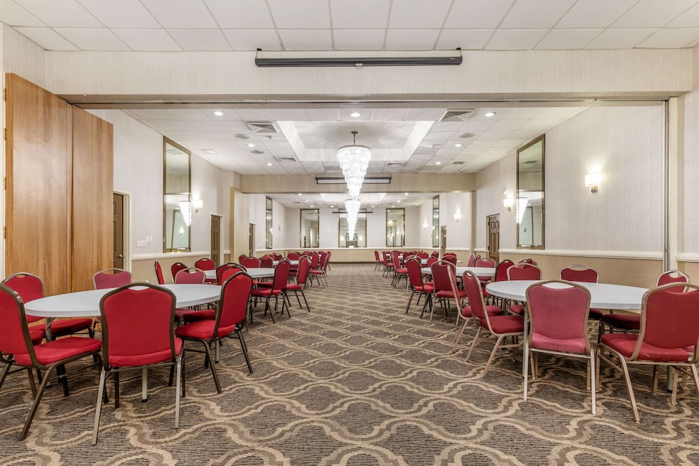 Comfort Inn and Suites Aberdeen Near Apg 41/49
