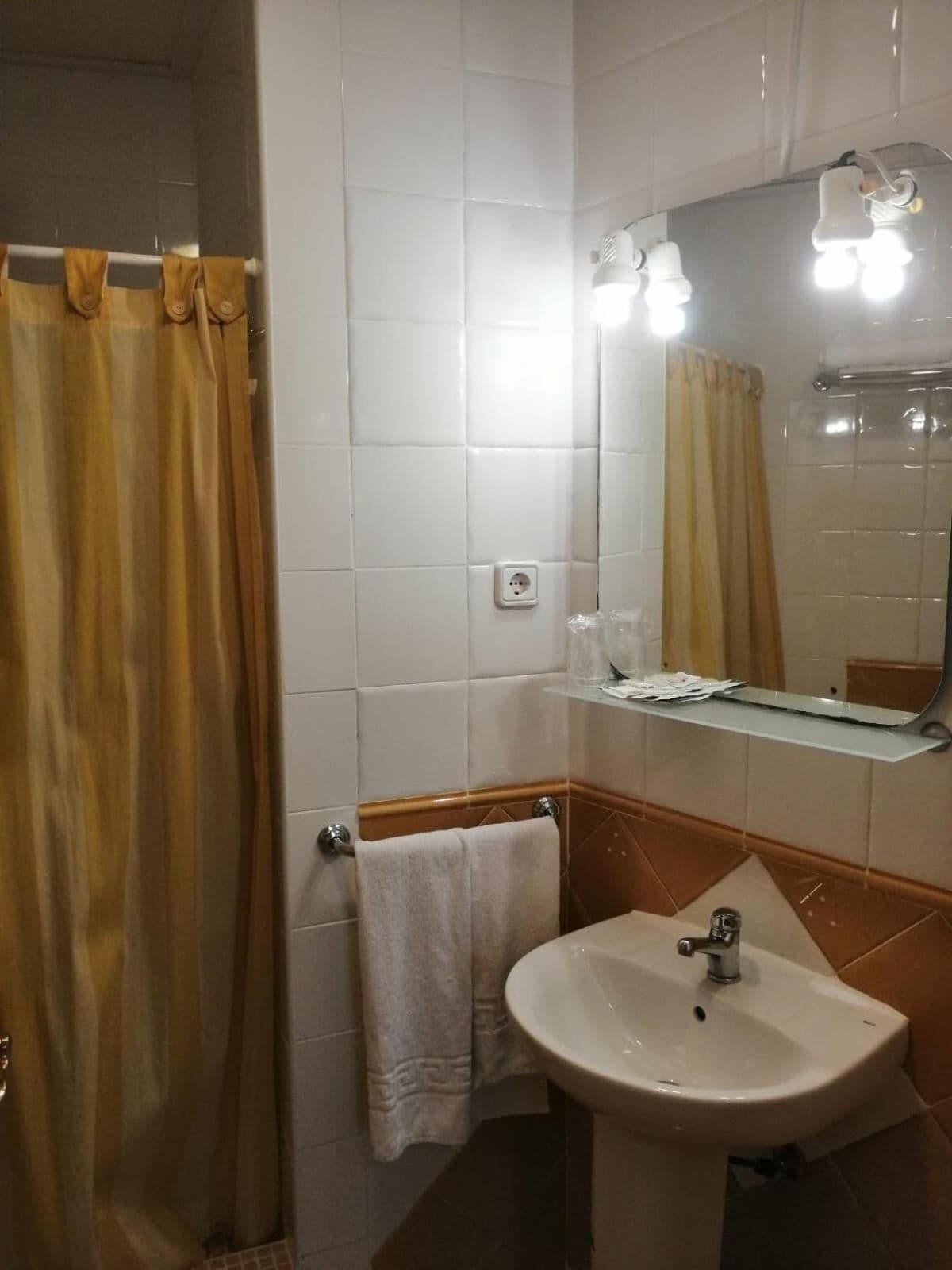 Hotel Paloma 57/59