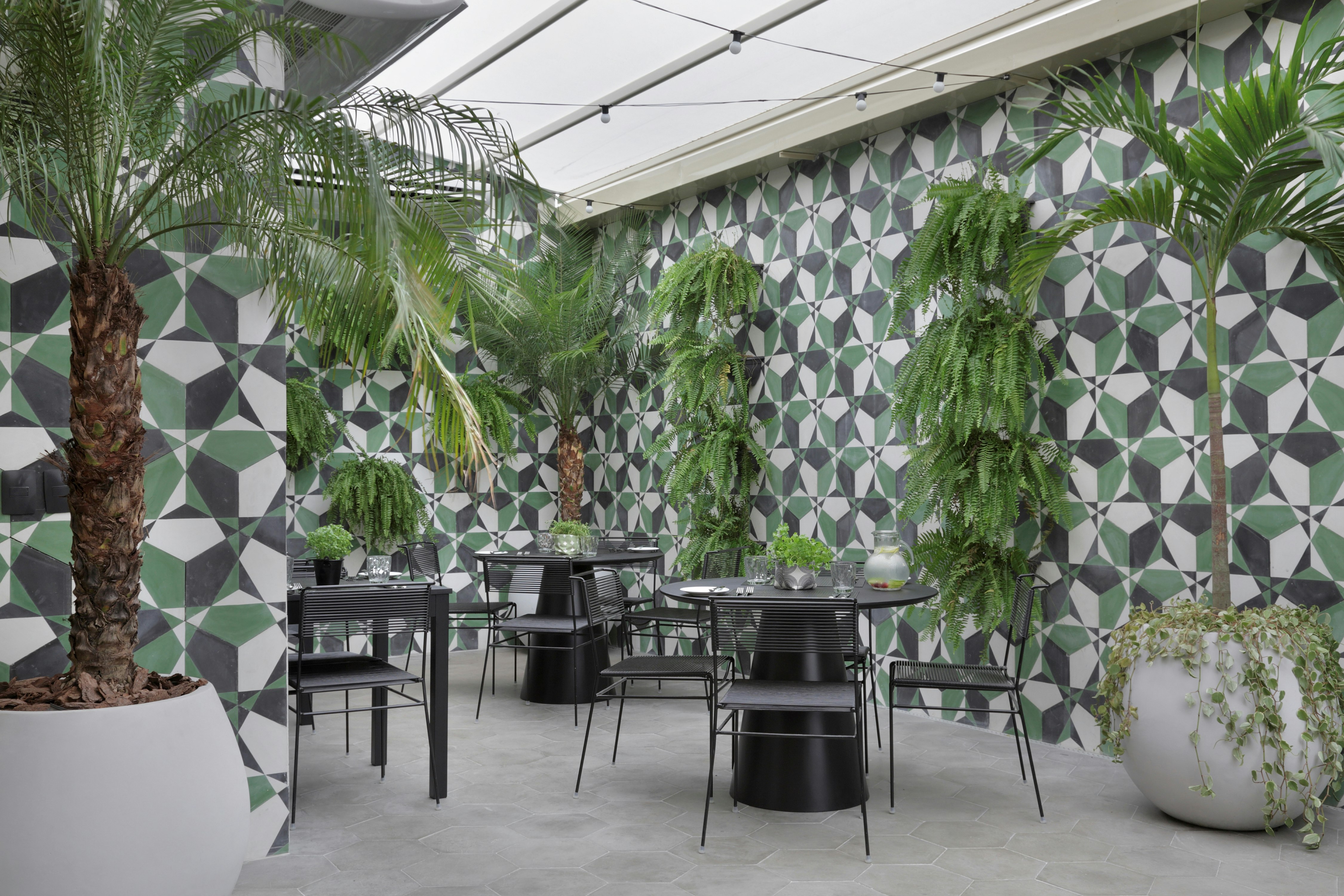 Yoo2 Rio de Janeiro, Tapestry Collection by Hilton 30/42