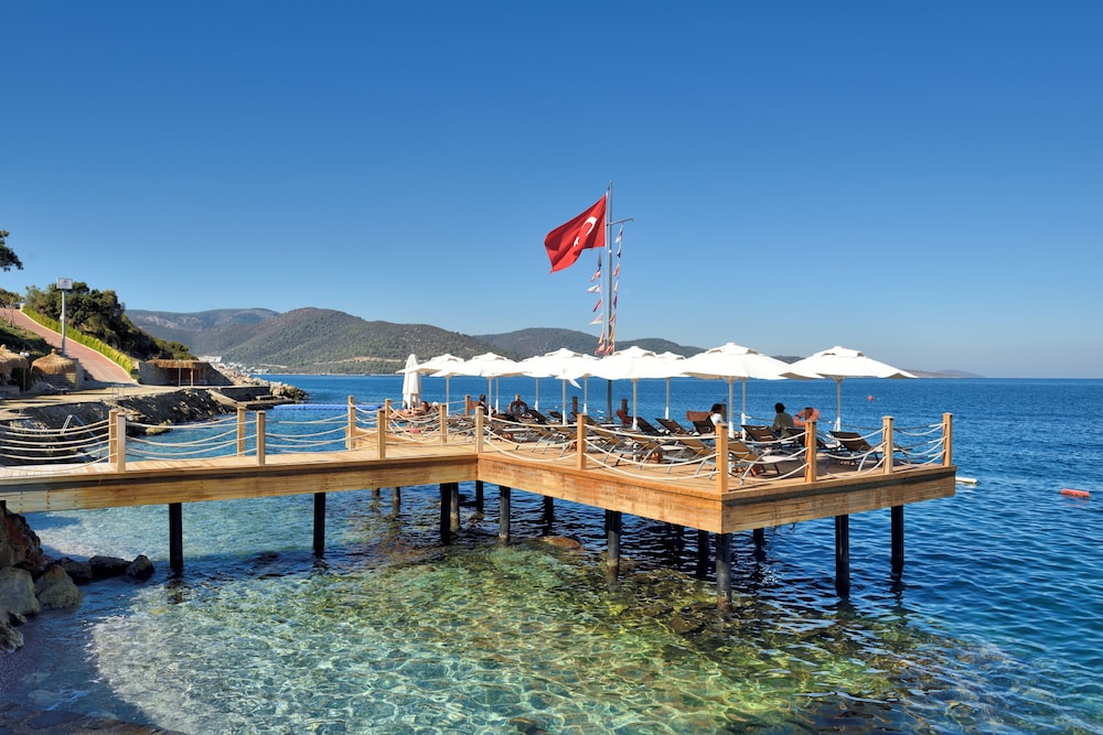 Sarpedor Boutique Hotel 42/48
