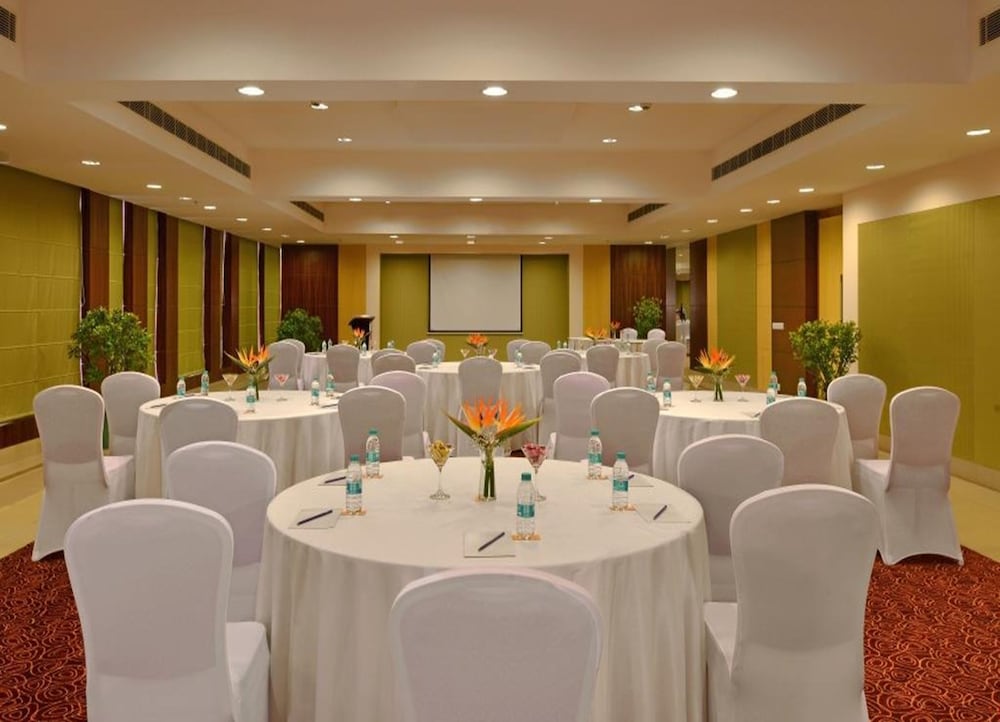 Red Fox Hotel Bhiwadi 30/35