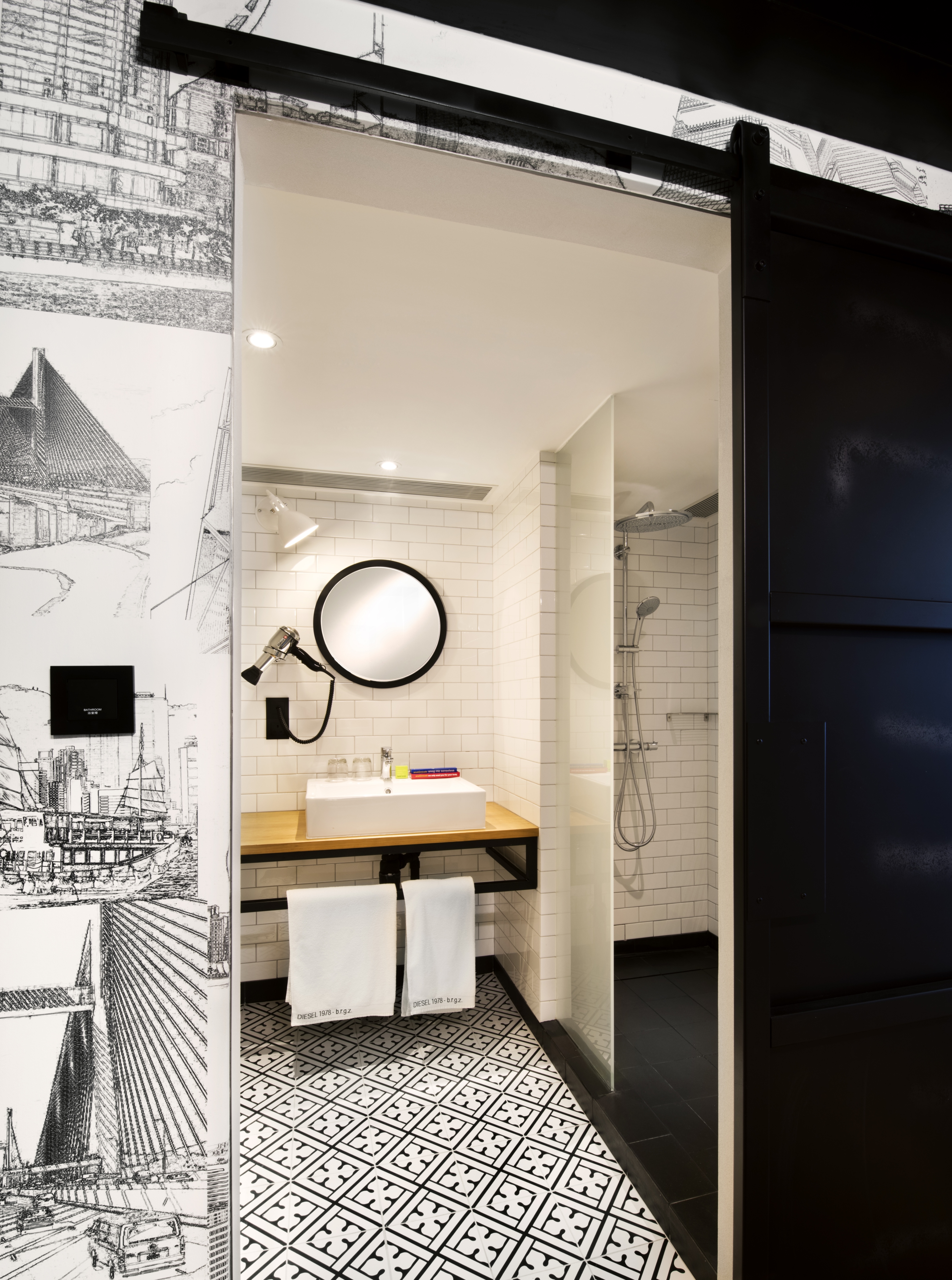 PENTAHOTEL HONG KONG TUEN MUN 2/21