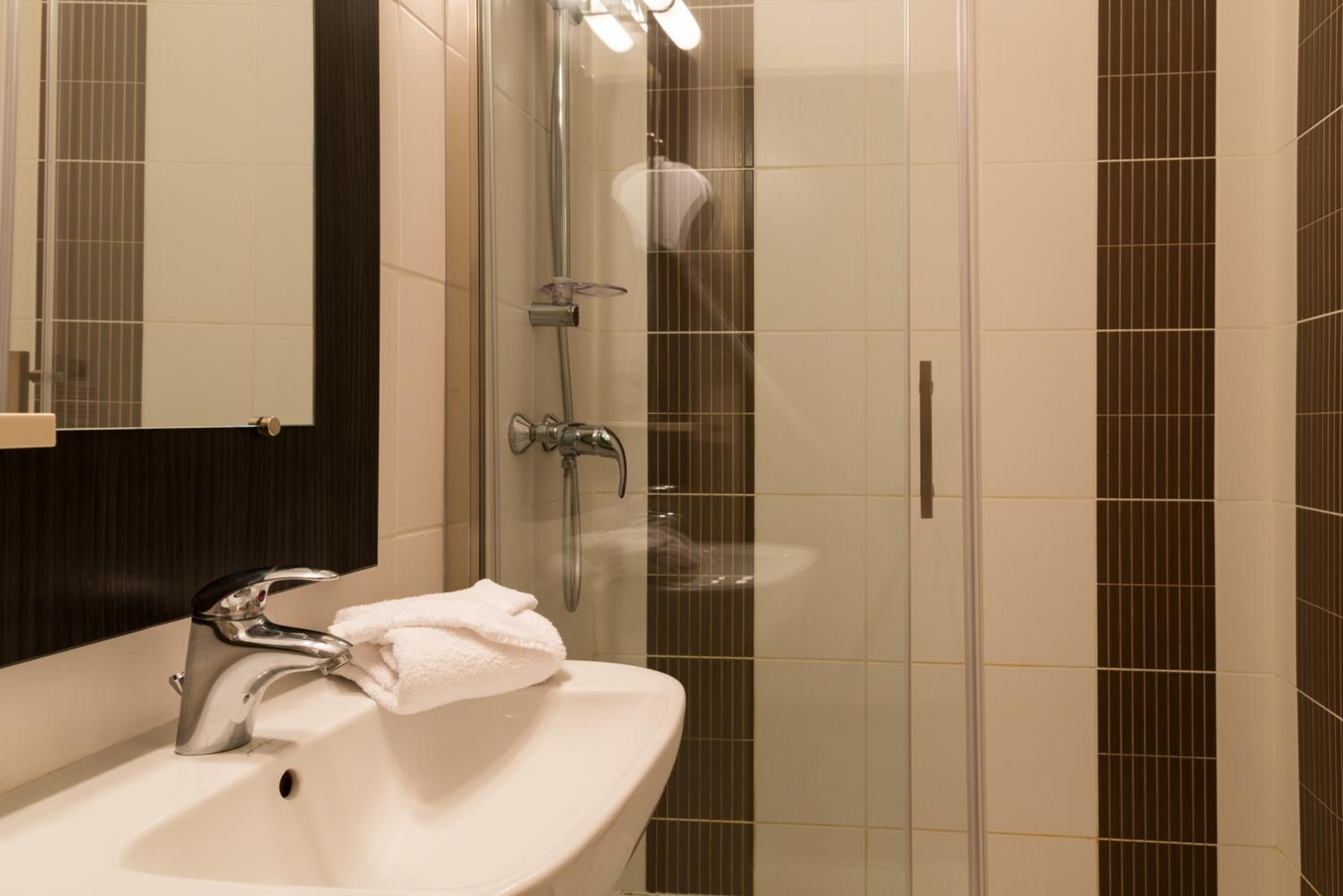 Room, Quadruple, External Bathroom، Hotel Le Seize 6/7