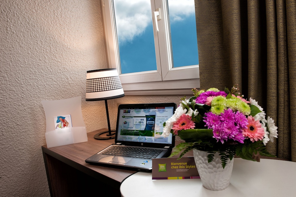 Ibis Styles Rouen Nord Barentin (Ex Ibis) 9/74