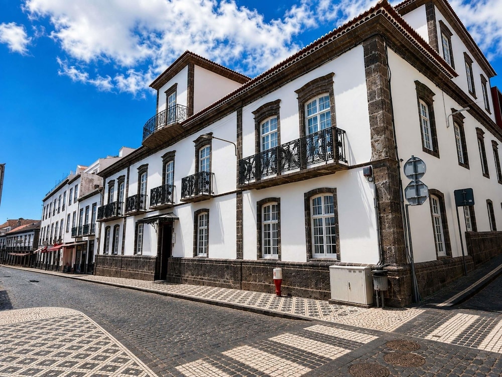 Mercure Ponta Delgada Azores 39/50