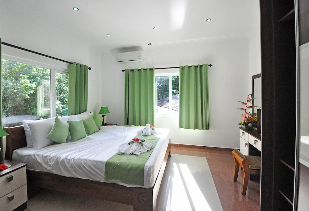 Yasad Luxury Beach Residence 11/50