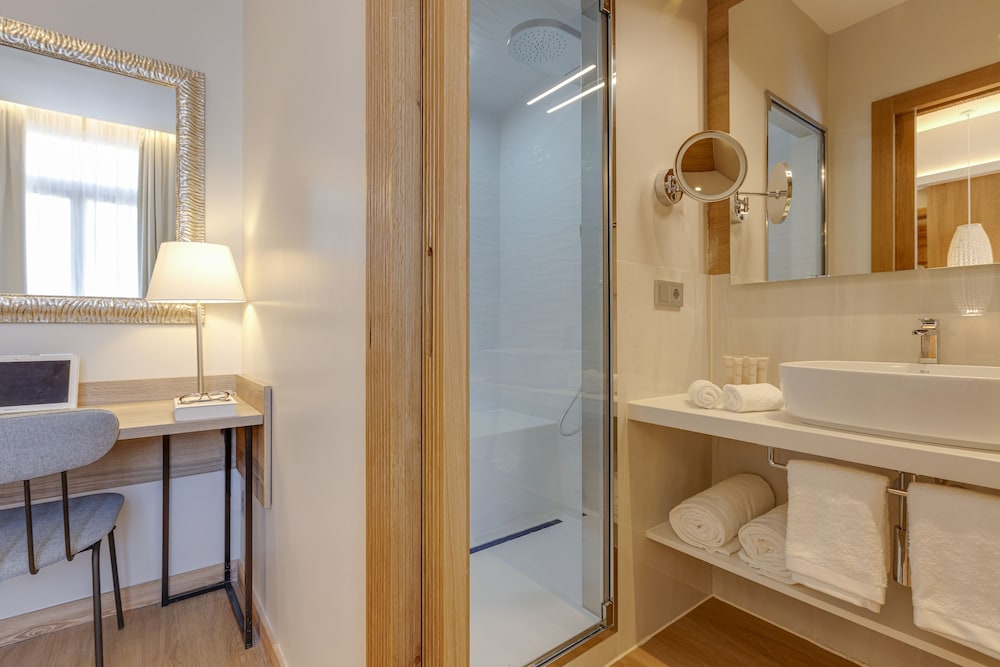 Hotel Mirlo Barcelona 34/40