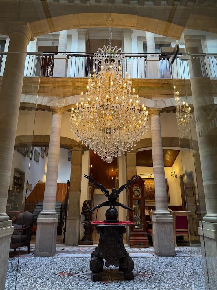 Hotel Luna 5/50