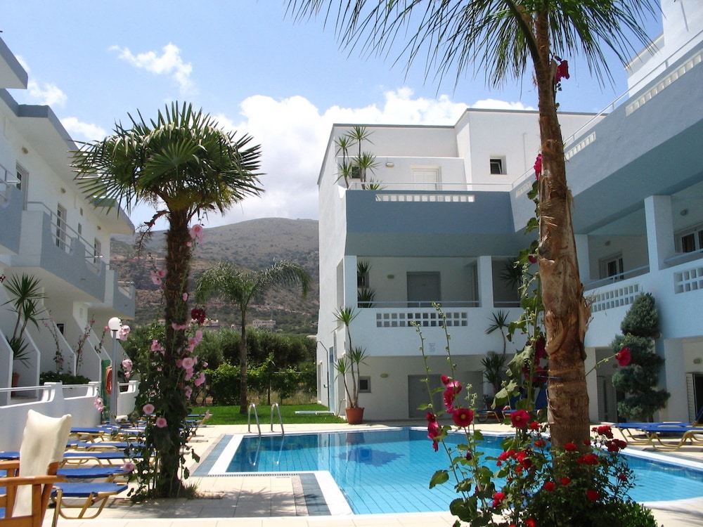Emerald Studios Malia 14/23