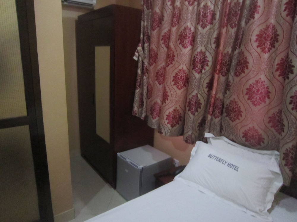 Butterfly Hoteltz 11/11