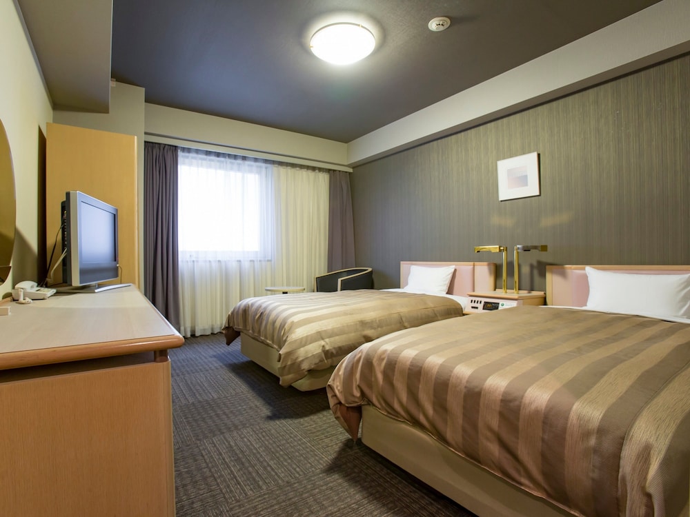 ROOM, TWIN BEDS, SMOKING