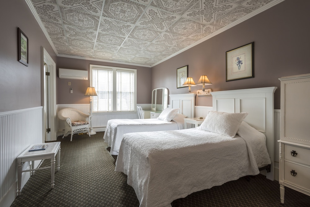Stafford s Bay View Inn 17/50