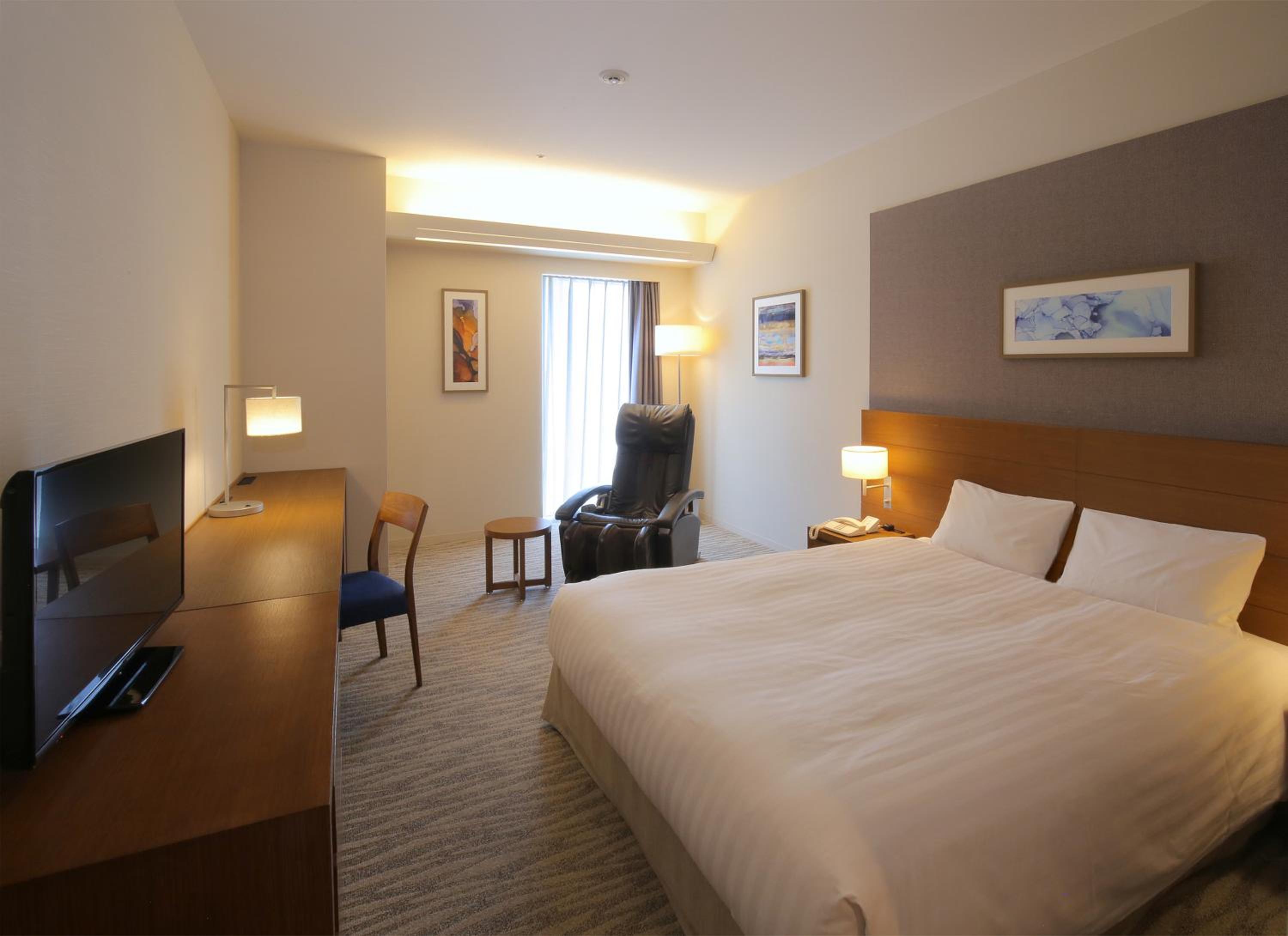 Deluxe, Double Bed