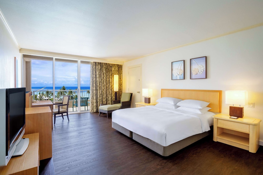 Room, King Bed, Ocean Front، Hyatt Regency Guam 4/8