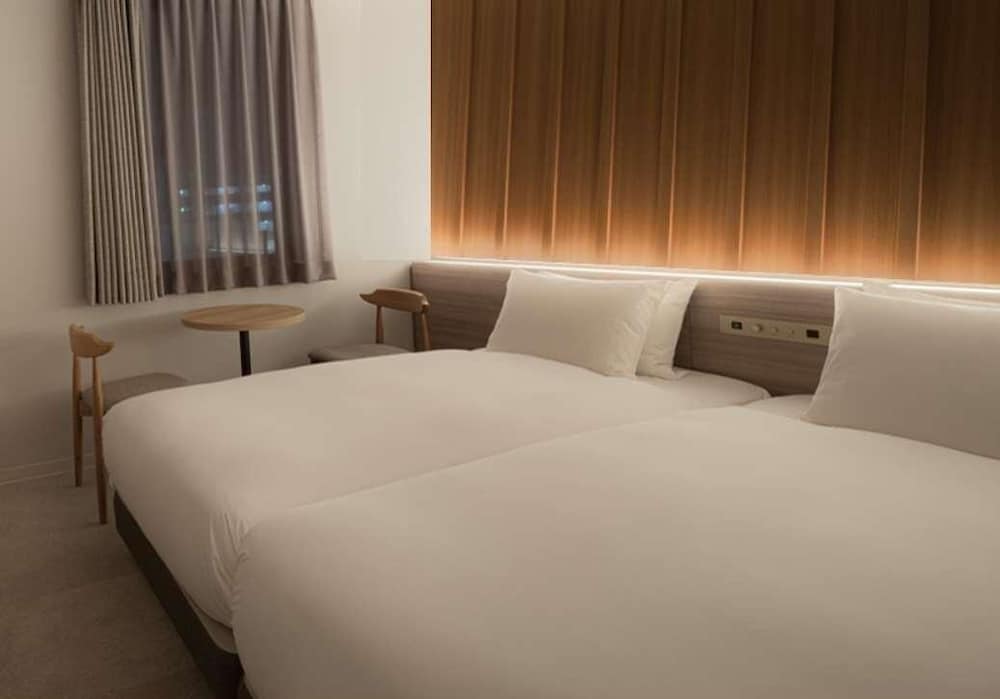 Hollywood, Twin Beds