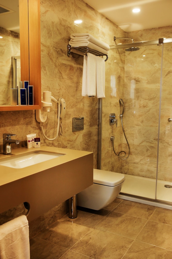 Tryp By Wyndham Izmit 43/46