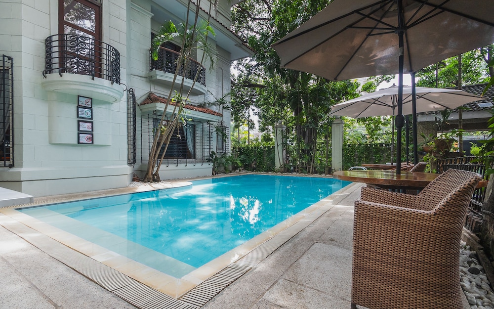 Orchid Garden Suites - Manila 58/64