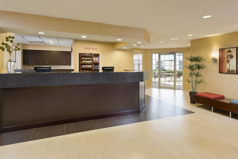 Residence Inn Houston The Woodlands / Lake Front Circle 5/50