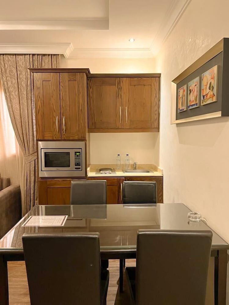Loren Suites Al Salamah 43/50