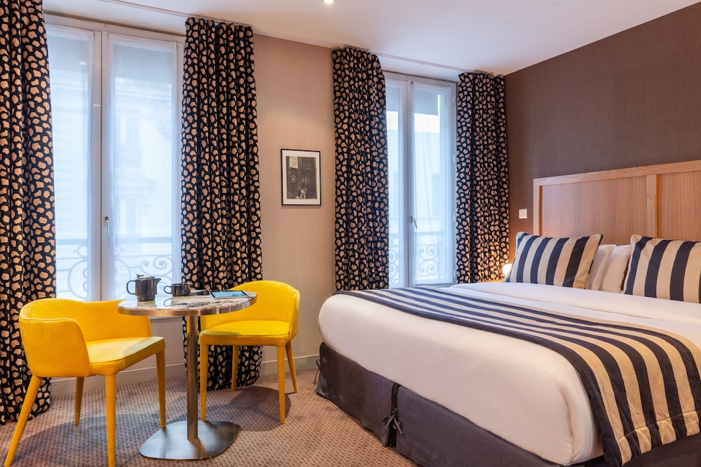 Hotel 29 Lepic 32/66