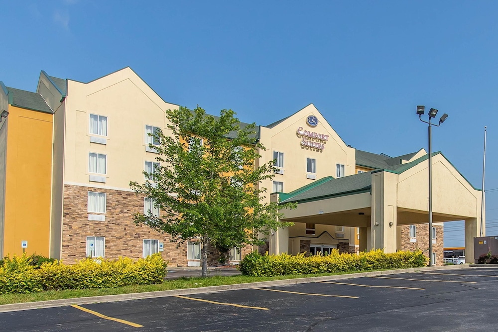 Comfort Suites Richmond, KY 1/43